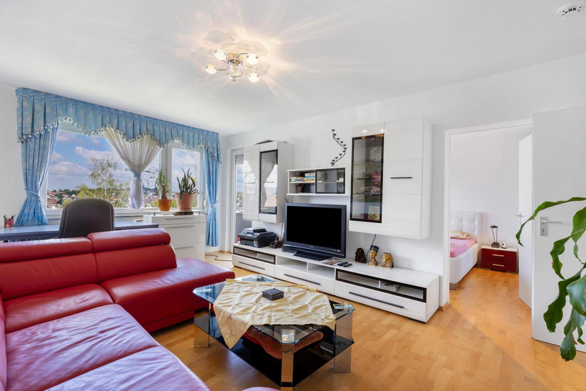 Helle, Ruhige Dachwohnung Eningen unter Achalm Bagian luar foto